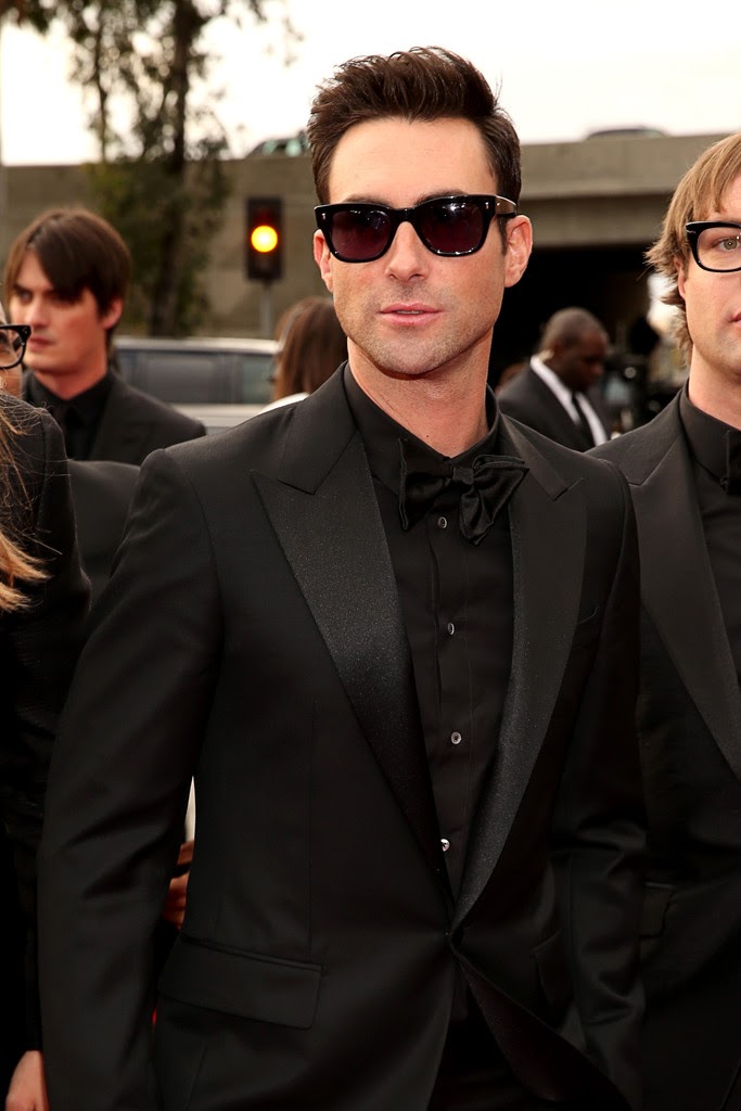What Are the Best Sunglasses for Oval Faces? 44 Adam Levine Sunglasses
