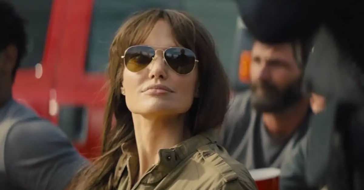 Best Sunglasses for Square Face Shapes 52 Those Who Wish Me Dead Angelina Jolie Sunglasses Featured Image